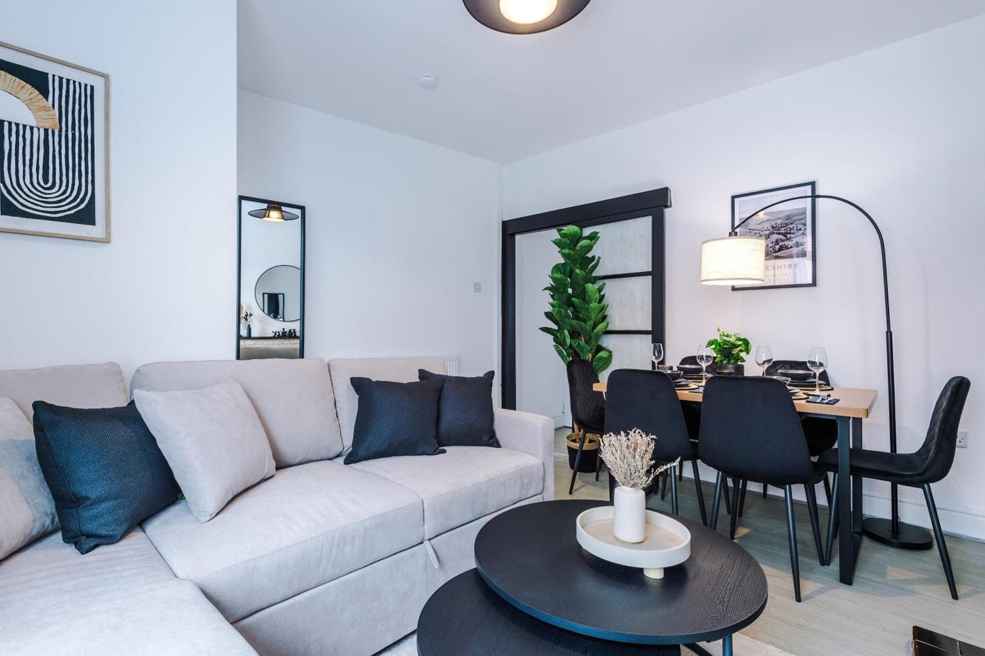 Modern Premium 3 Bed Hidden Gem - Central Location บาร์นสลีย์ ภายนอก รูปภาพ