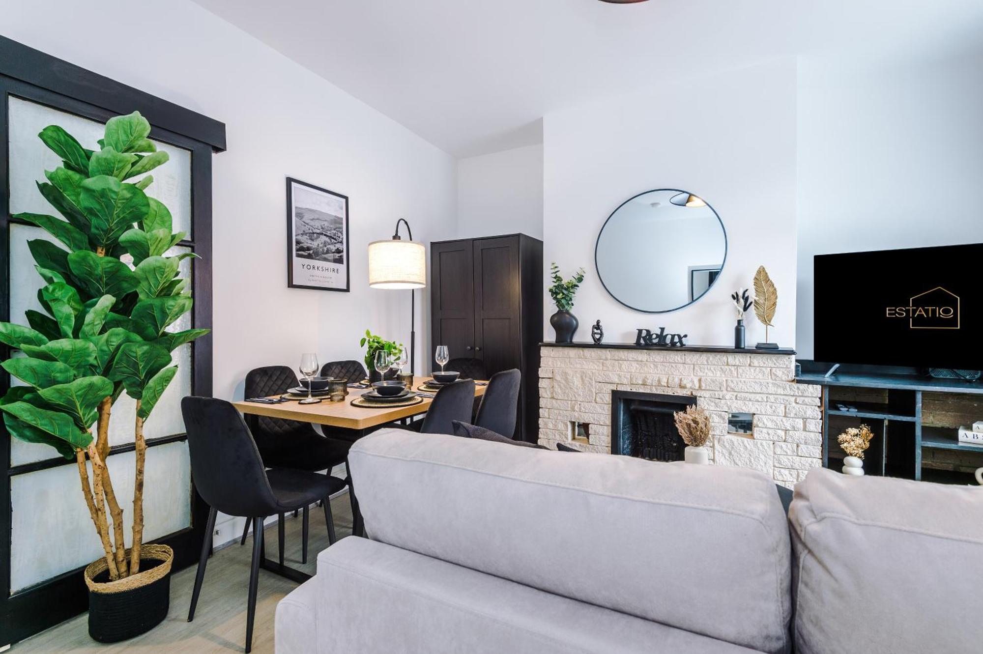 Modern Premium 3 Bed Hidden Gem - Central Location บาร์นสลีย์ ภายนอก รูปภาพ